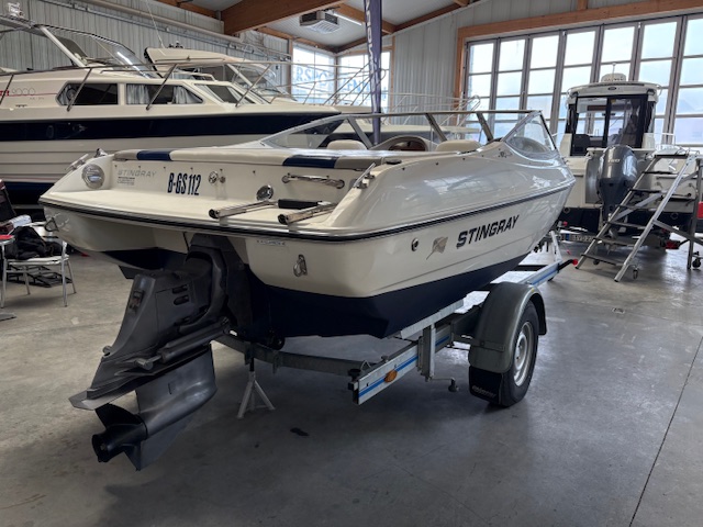 Stingray 180 RX Bowrider