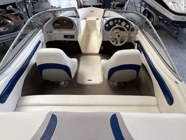 Stingray 180 RX Bowrider