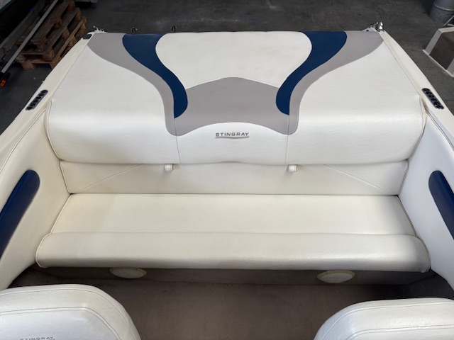 Stingray 180 RX Bowrider