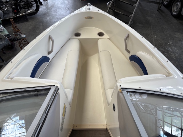 Stingray 180 RX Bowrider