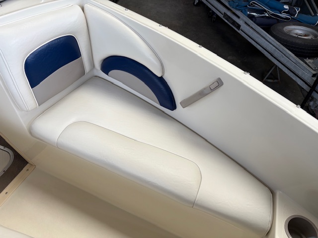 Stingray 180 RX Bowrider