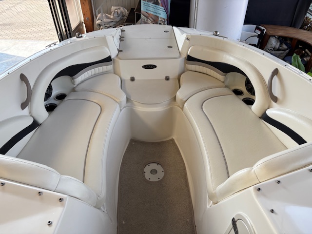 Stingray 235 LR